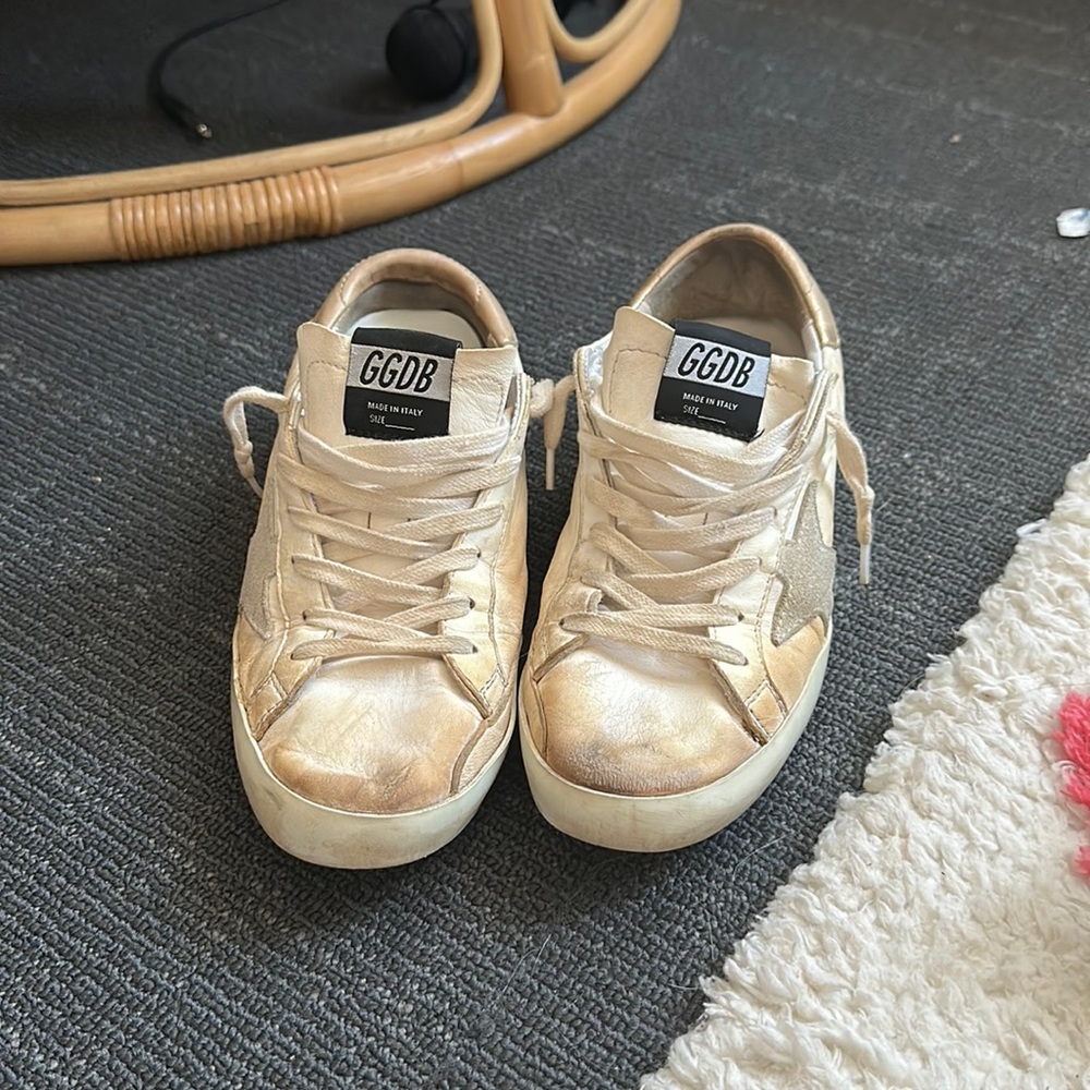 Golden Goose Superstars